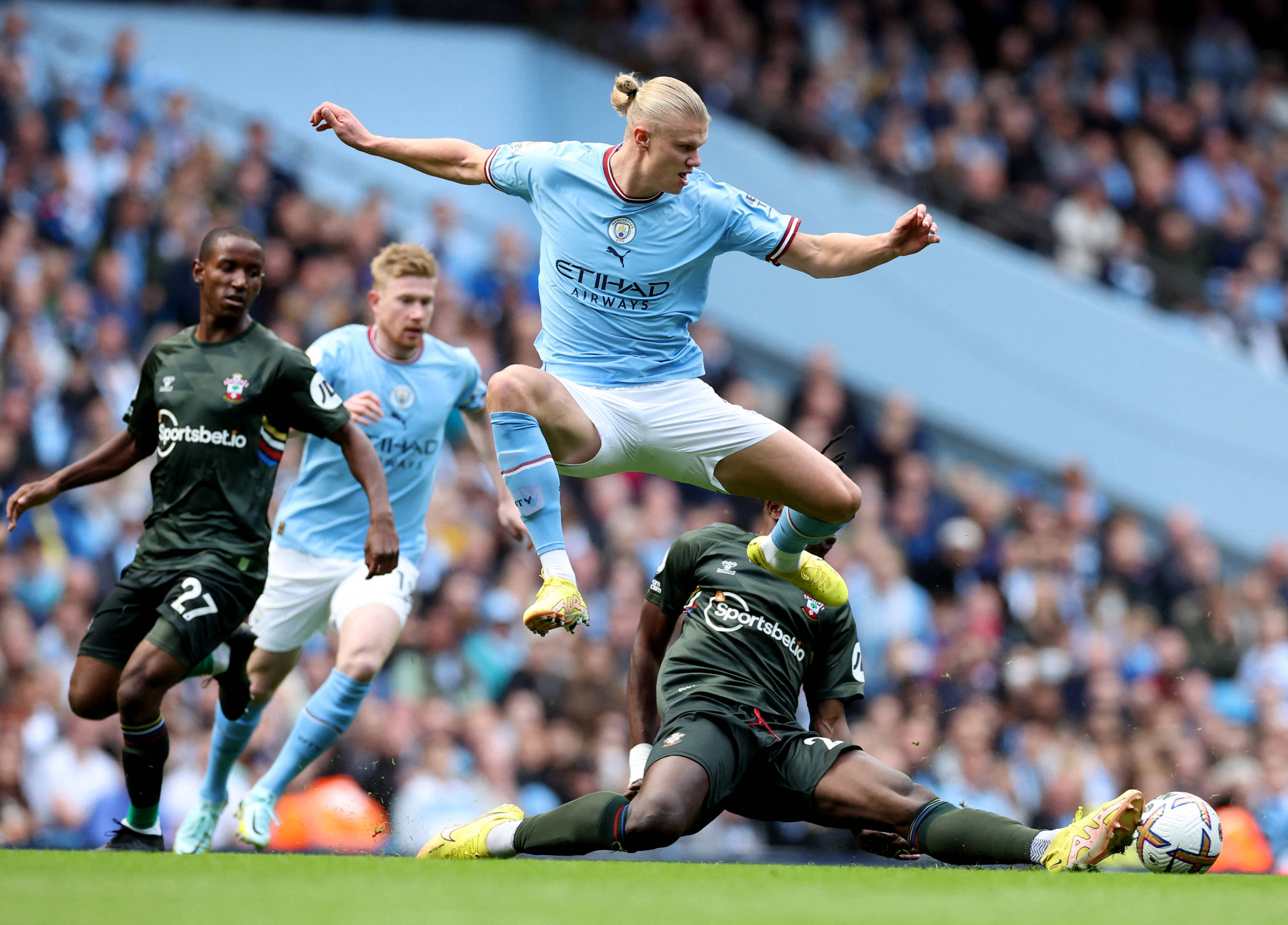 完美体育品牌-勒沃库森比赛视频聚胜顽球汇  第2张