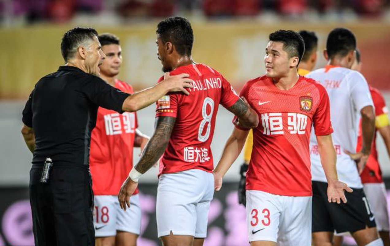 完美体育赛事官方-上港客场小胜富力，继续追赶积分榜前列的简单介绍  第1张